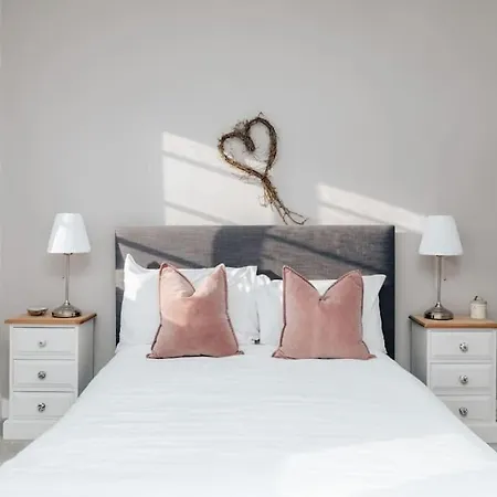 Villa Chalk House - Pet Friendly Henley-on-Thames Exterior foto