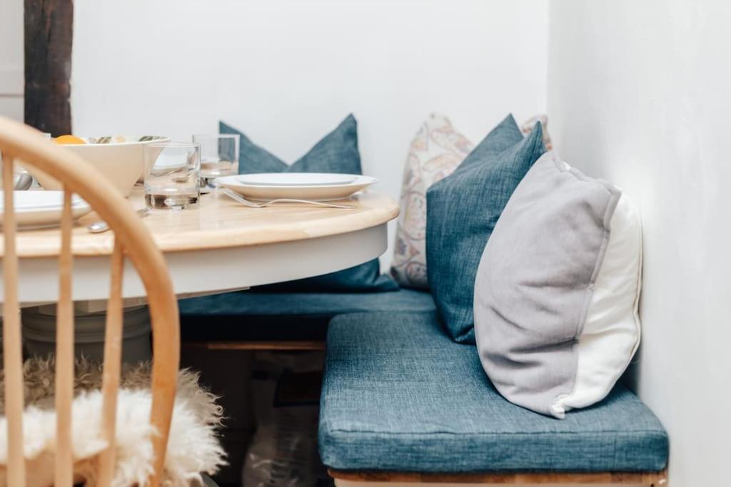 Chalk House - Pet Friendly Holiday home *
