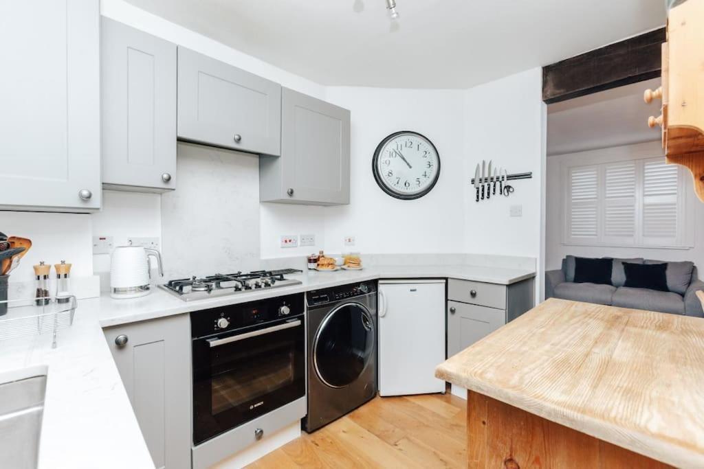 Chalk House - Pet Friendly *