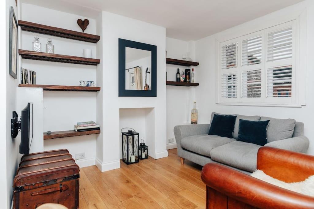 Chalk House - Pet Friendly *