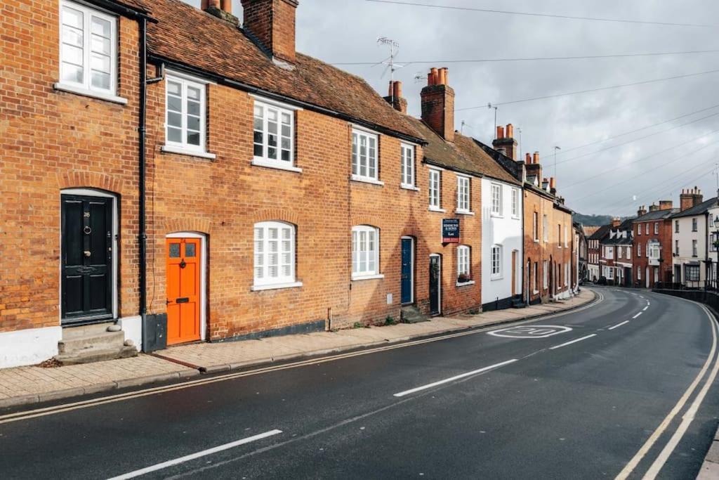 Chalk House - Pet Friendly *